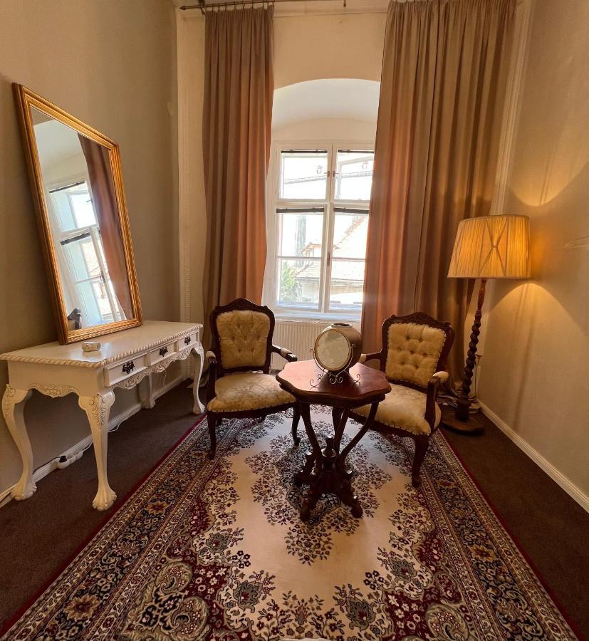 Csaky Palace Bratislava 1 Appartement Buitenkant foto
