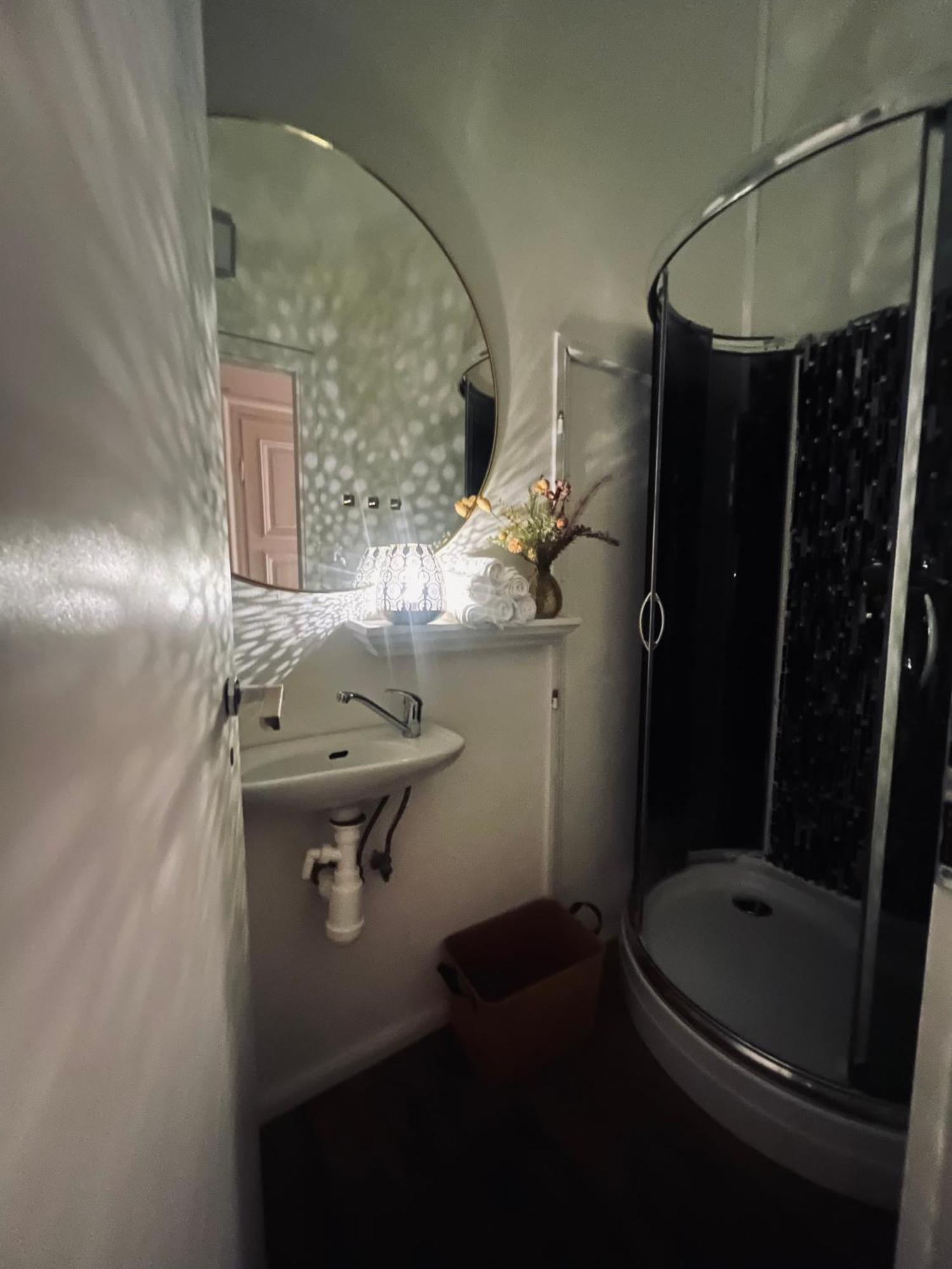 Csaky Palace Bratislava 1 Appartement Buitenkant foto