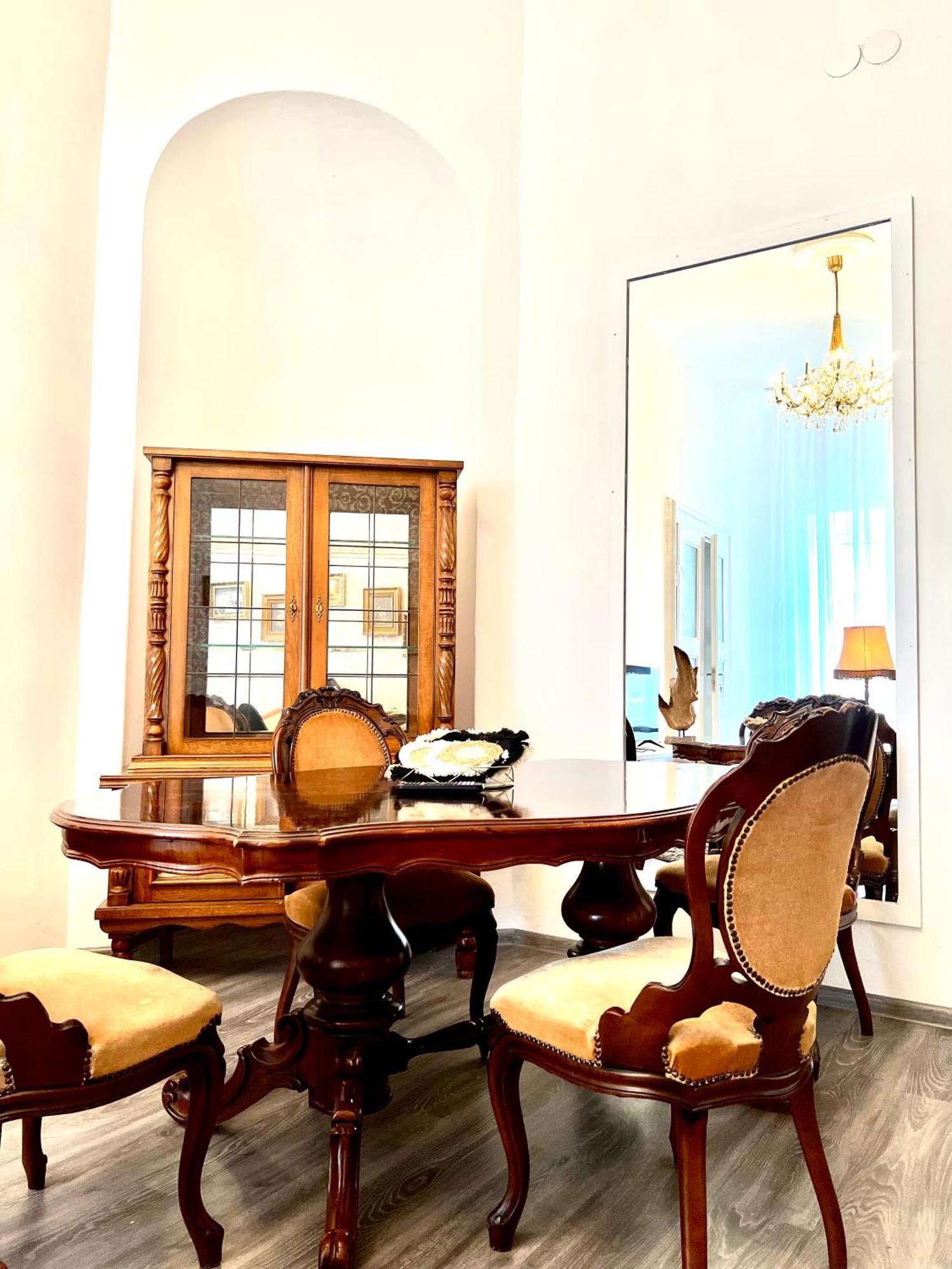 Csaky Palace Bratislava 1 Appartement Buitenkant foto